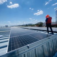 Proyecto de instalación de paneles solares por Chesol Energy.